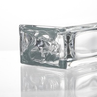 Conception unique sous le fond 250ml 500ml bouteille en verre de silex carré pour whisky nordique vide rhum vodka esprit avec bouchon en verre