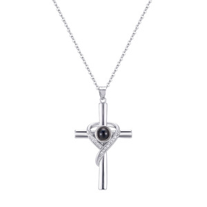 L015 Vente en gros de colliers <span class=keywords><strong>croix</strong></span> avec photo personnalisée, pendentif avec projection en 100 langues, collier je t'aime, colliers de bijoux de mode - Product Image 2