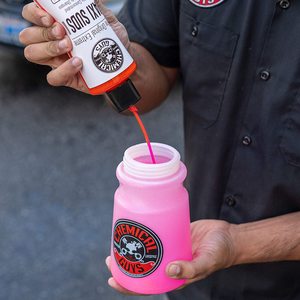 chemicalguys Jabón Suds II para lavado de autos con espuma (Funciona con cañones de espuma, pistolas de espuma o lavados con cubo), 16 oz., Aroma a cereza - Product Image 2