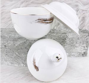 Service de table en porcelaine fine abstraite à motifs dorés, bordure dorée, luxe pour hôtels, banquets et clubs privés - Product Image 4