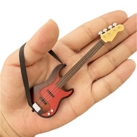 Instrumen Mini 1:12 Dekorasi Rumah Boneka, Mainan Simulasi Model Gitar Tali Logam Cocok untuk Boneka 5Cm Hadiah Anak-anak