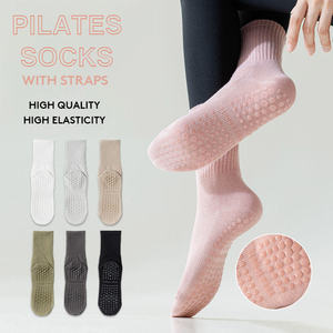 Calcetines de Yoga BiLu de Color Sólido, Medios, Profesionales, Antideslizantes, de Silicona, para Fitness en Interiores, Gimnasio, Pilates y Deportes - Product Image 1