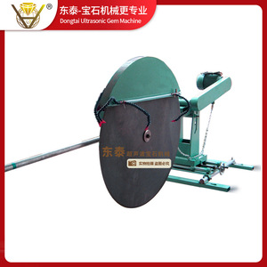 Machine de découpe de pierres précieuses à refroidissement par eau de 60 pouces, pour le découpe de jade et d'agate de grande taille - Product Image 2