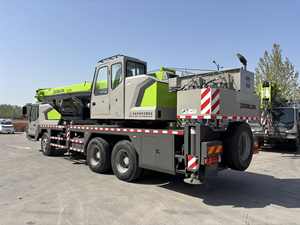 Grue mobile d'occasion ZTC250A 80% neuve pour camion - Zoomlion 25 tonnes, camion d'occasion avec grue en Arabie Saoudite - Product Image 4