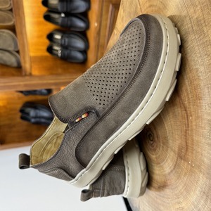 Chaussures décontractées rétro pour hommes en cuir véritable, à enfiler, à bout rond, respirantes, avec semelle EVA, pour le printemps - Product Image 3