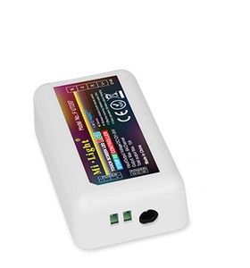 Controlador <span class=keywords><strong>LED</strong></span> RGB 2,<span class=keywords><strong>4</strong></span> GHz Controlador de tira <span class=keywords><strong>LED</strong></span> RGB de <span class=keywords><strong>4</strong></span> zonas FUT037 - Product Image 1