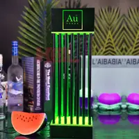 2021 Neues Design maßge schneiderte Acryl Wodka LED Flasche Glorifier Display Lichtst änder für Nachtclub Bar Lounge Promotion
