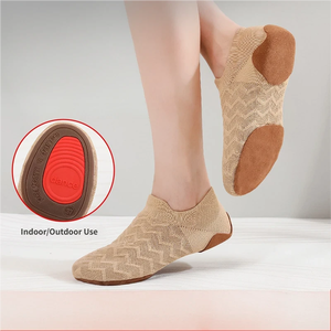 <span class=keywords><strong>Scarpe</strong></span> <span class=keywords><strong>da</strong></span> <span class=keywords><strong>Ballo</strong></span> Latino/Ballroom <span class=keywords><strong>da</strong></span> Donna Comode e Traspiranti con <span class=keywords><strong>Tacco</strong></span> <span class=keywords><strong>Basso</strong></span>, Suola in Camoscio, Fodera in Cotone e Tomaia in Tessuto per la Danza - Product Image 1