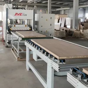 Pabrik Furnitur Kayu Disesuaikan JYC HF Mesin Pembuat Pintu Kayu Garis Pengolahan Produk Kayu