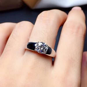 Anillo de <span class=keywords><strong>Hombre</strong></span> Moderno con Ocho Corazones y Ocho Flechas, Anillo de Circonio de 2 Quilates con Flash Ultrasónico de <span class=keywords><strong>Color</strong></span>, Anillo de Boda para <span class=keywords><strong>Hombre</strong></span> - Product Image 1