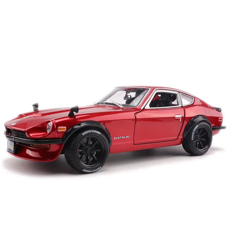 Maisto 1:18 Nissan 1971 DATSUN 240Z Diecast Model Metal Toy Sports Car Alloy Classic Car Model Collect Static Ornaments Boy Gift