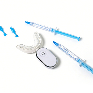 Kit de Blanqueamiento Dental LED Inalámbrico ABrite Gratis con Gel Sin Peróxido para Dientes Sensibles, Certificado CE, Mejores Reseñas - Product Image 4