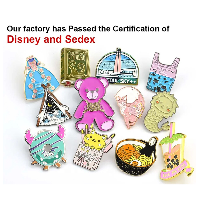 China Customized Logo Metal Badges Soft