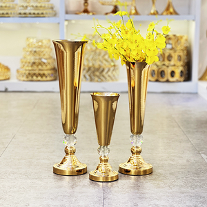 Candelabri Dorati Centrotavola per Matrimoni Europei Decorazione per Eventi e Cene Ornamenti per Candele - Product Image 4