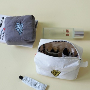 Grande capacité, résistante à l'eau, portable, motif gaufré, coton, écologique, trousse de maquillage, logo brodé, pochette zippée de voyage, femme - Product Image 1