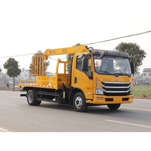 Grue hydraulique montée sur camion SAIC 4T multifonctionnelle pour l'aménagement paysager et la construction rurale - Product Image 3