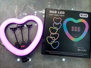 Vente à Chaud <span class=keywords><strong>Amazon</strong></span> Tiktop 10 Pouces Tout-en-Un Mini Led Set Heart Ring Light Lamp avec Trépied Stand Dimmable <span class=keywords><strong>Selfie</strong></span> Ring - Product Image 4