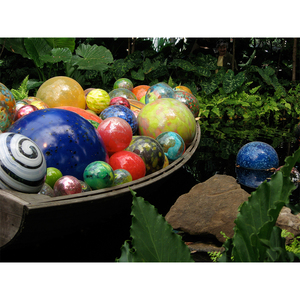 โคมไฟพลังงานแสงอาทิตย์ทรงกลมแก้วมูราโน่หลากสีสัน งานเป่าแก้วแบบโมเดิร์น ของตกแต่งสวนทรงกลมแก้วกลวงขนาดใหญ่ - Product Image 2