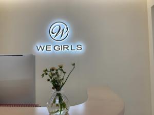 Azienda di alta qualità Logo 3d nome commerciale <span class=keywords><strong>Led</strong></span> lettera segno di segni illuminati lettera indietro segno <span class=keywords><strong>Led</strong></span> - Product Image 6