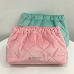 Bolsa de Cosméticos de Terciopelo Suave con Patrón de Diamantes, Bolsa de Maquillaje de Viaje de Gran Capacidad para Mujer, Bolsa de Almacenamiento de Cosméticos con Logotipo Personalizado - Product Image 6