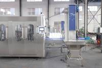 Machine de remplissage et de bouchage monobloc CSD pour jus gazeux avec bouteilleuse 500ml 3000BPH