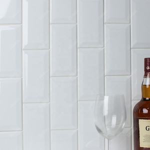 Günstige Fabrik Heimwerker Wand Küche Badezimmer Backs plash 3x6 Hochglanz Super White Bevel U-Bahn Fliesen Metro Fliesen Keramik - Product Image 1