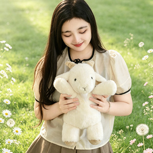 Peluche a forma di capra seduta OEM ODM, decorazione per cameretta, bambola antistress per regali di compleanno e baby shower - Product Image 3