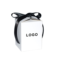 Schwarze Logo-Prägung Hochzeits-Süßigkeiten-Geschenk-Snacks-Gelee-Keks-Verpackung Maßgefertigte Weiße Karton-Schokoladenbox Mit Schwarzen Schleifen