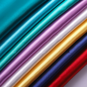 Tissu Lamé Métallisé 100% Polyester à Bas Prix – Couleurs Or/Argent/<span class=keywords><strong>Blanc</strong></span>/Orange/Rouge/Rose – Léger et <span class=keywords><strong>Doux</strong></span> pour Ameublement et Artisanat - Product Image 1