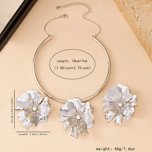Nouvelle mode fleur pendentif collier fleur boucles d'oreilles femmes ensemble de bijoux - Product Image 6