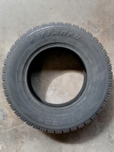Pneu PCR économique 175/75R14, <span class=keywords><strong>prix</strong></span> de gros avantageux - Product Image 3