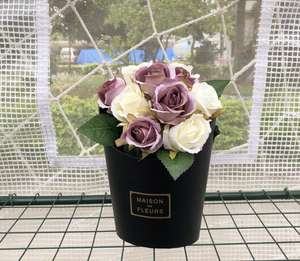 不同颜色的薯条盒形纸花拥抱桶有现货 - Product Image 4