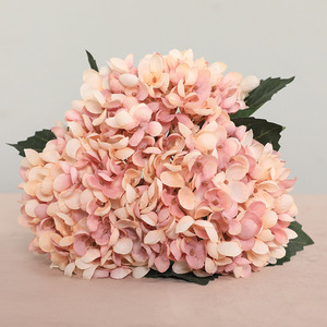 Decoración Nórdica para el Hogar, Hortensias Artificiales al por Mayor, Ramo de Hortensias de Seda Vintage de 3 Ramas para Decoración de Bodas - Product Image 3