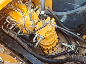 Pelle sur chenilles HYUNDAI 215VS 21 tonnes d'occasion avec composants de la boîte de vitesses Moteur Mitsubishi bien entretenu 215-7 225VS - Product Image 5