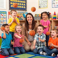 Jouets en peluche de basketball de 2,4 pouces, doux et rembourrés, jouets anti-stress et sensoriels à presser, cadeaux pour la salle de classe et les fêtes d'anniversaire