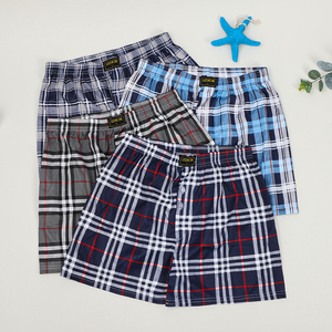 <span class=keywords><strong>Boxer</strong></span> da Uomo all'Ingrosso del Marchio Internazionale UOKIN Pantaloncini a Quadri Casual Ampi a <span class=keywords><strong>Gamba</strong></span> <span class=keywords><strong>Lunga</strong></span> Intimo Estivo - Product Image 1