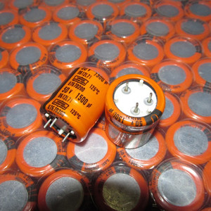 ตัวเก็บประจุอลูมิเนียมอิเล็กโทรลีติค U767D200 50V1500uF 25X30 มม. ทนต่ออุณหภูมิสูง 125 องศา 3 ฟุต - Product Image 2