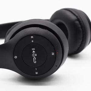 Audífonos Inalámbricos P47M con Orejas de Gato, RGB, con Micrófono, Luz Brillante, Sonido Estéreo, Bajos Profundos, para PC, Teléfono y Juegos, Superventas - Product Image 4