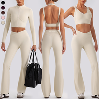 Ensemble Athleisure 3 Pièces pour Femme : Soutien-gorge de Yoga Dos Ouvert, Haut de Fitness, Pantalon de Sport Nude et Veste Zippée Coupe Ajustée