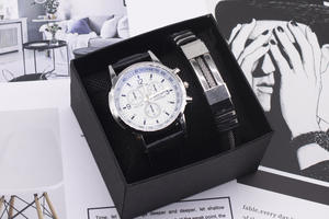 All'ingrosso 2 pezzi orologi al quarzo da <span class=keywords><strong>uomo</strong></span> da <span class=keywords><strong>uomo</strong></span> cronografo da <span class=keywords><strong>uomo</strong></span> bracciale set regalo moda moda Casual Sport Design lega 40mm - Product Image 4