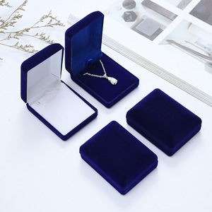 Caja de Joyería Exquisita para Anillo, Colgante y Pulsera en Rojo, Negro y Azul, Venta al por Mayor a Precios Económicos - Product Image 2