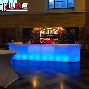 Hete Aanbiedingen Moderne Glimmende LED Bar Tafel Cocktailtafel Groothandel Buiten- en Binnenmeubilair voor Feest Evenementen - Product Image 1
