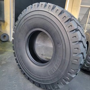 Pneus Fengshen 21.00R33 tout acier pour camions à benne basculante et engins de construction - Product Image 3