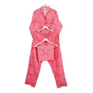 Ensemble de pyjama pour femmes, 2 pièces, bohème, romantique, élégant, floral, doux, lisse, respirant, 100% coton, taille élastique, robe de nuit - Product Image 1