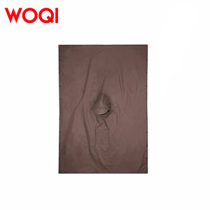 Impermeable táctico con capucha Woqi para exteriores, poncho impermeable para senderismo, unisex, sin mangas, color granate - Product Image 5