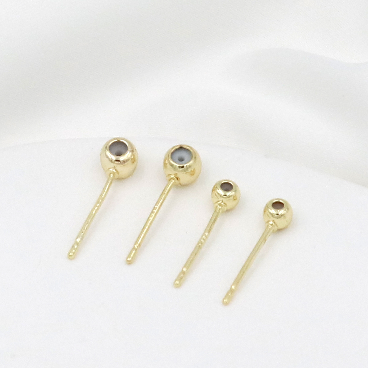 Or véritable 14 carats [L'or véritable conserve sa couleur]
