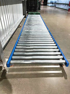 Tam boy otomatik teleskopik makaralı konveyör galvanizli elektriksiz konveyör esnek yerçekimiyle taşımalı makaralı konveyör makaralı konveyör - Product Image 3