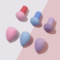 Lot de 2 éponges de maquillage véganes en forme de petite tête de champignon, douces, pour fond de teint, non comestibles, pour le visage, emballées en boîte, idéales comme cadeau