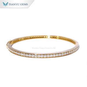 Tianyu Gems personalizado 14K/18K oro amarillo moissanita pulsera joyería de moda brazalete para compromiso de mujer o boda - Product Image 1