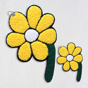 Phim hoạt hình thương hiệu vải móc khóa vigreat tùy chỉnh thiết kế dệt Polyester Keychain thêu keytags - Product Image 4